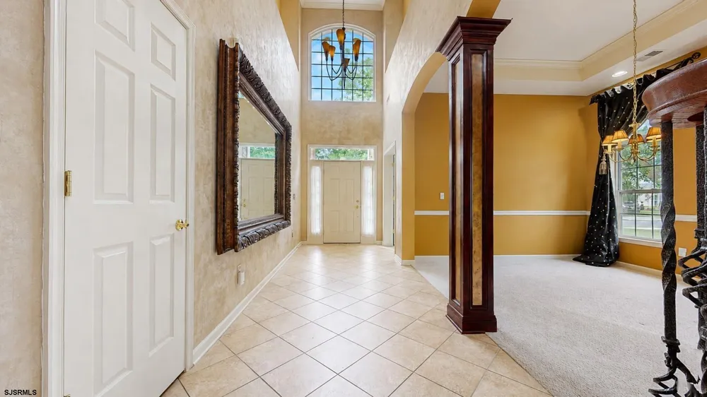 8 Lewis Dr Mays Landing, NJ 08330