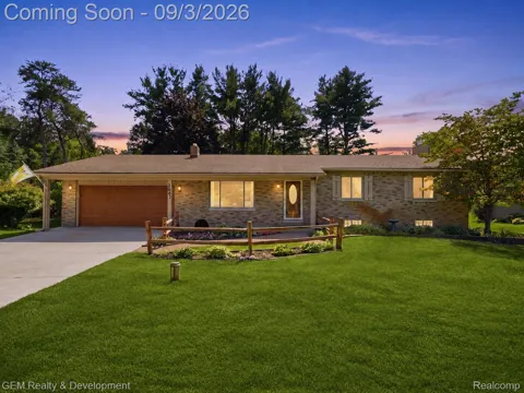 2067 Glen Iris Drive