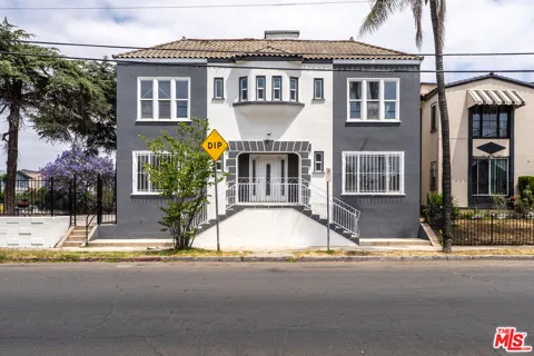 1519 W 30th Street
