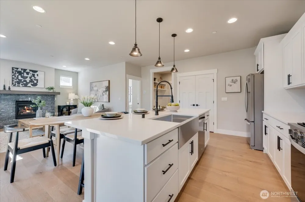 20812 99th Place S Kent, WA 98031