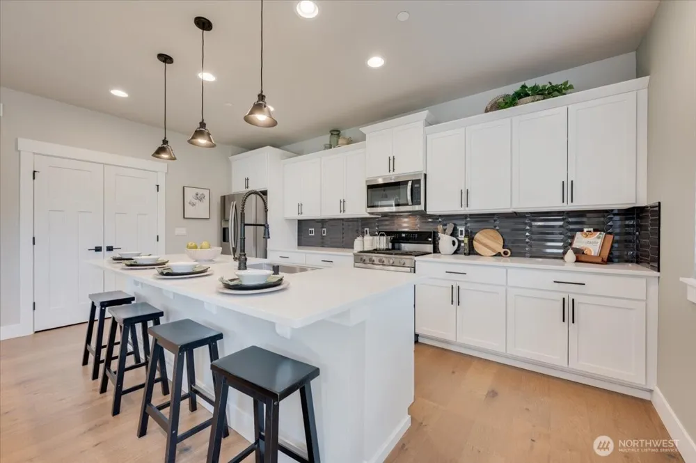 20812 99th Place S Kent, WA 98031