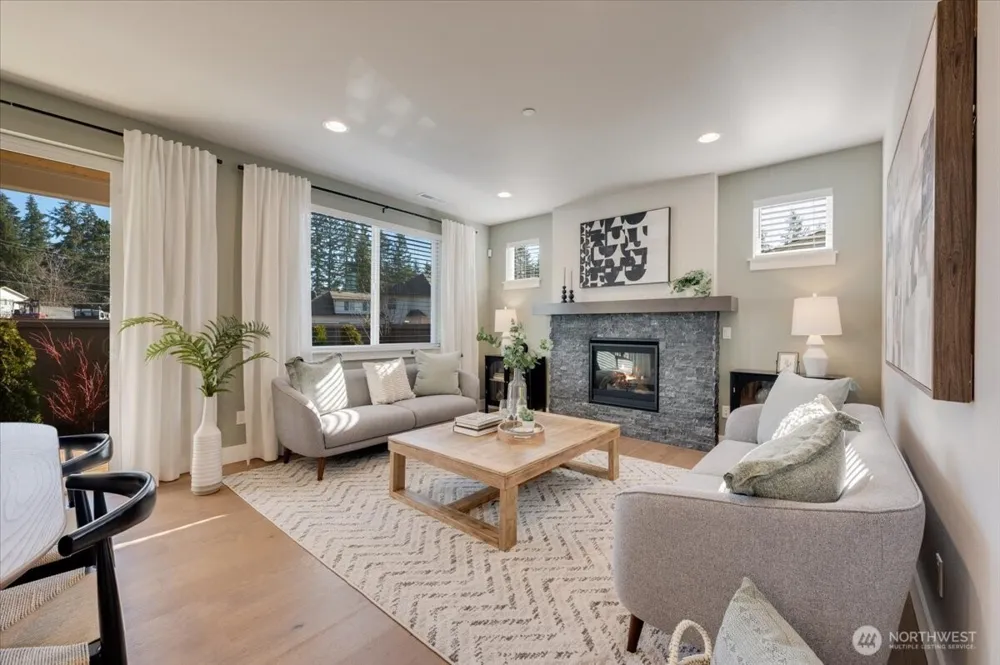 20812 99th Place S Kent, WA 98031