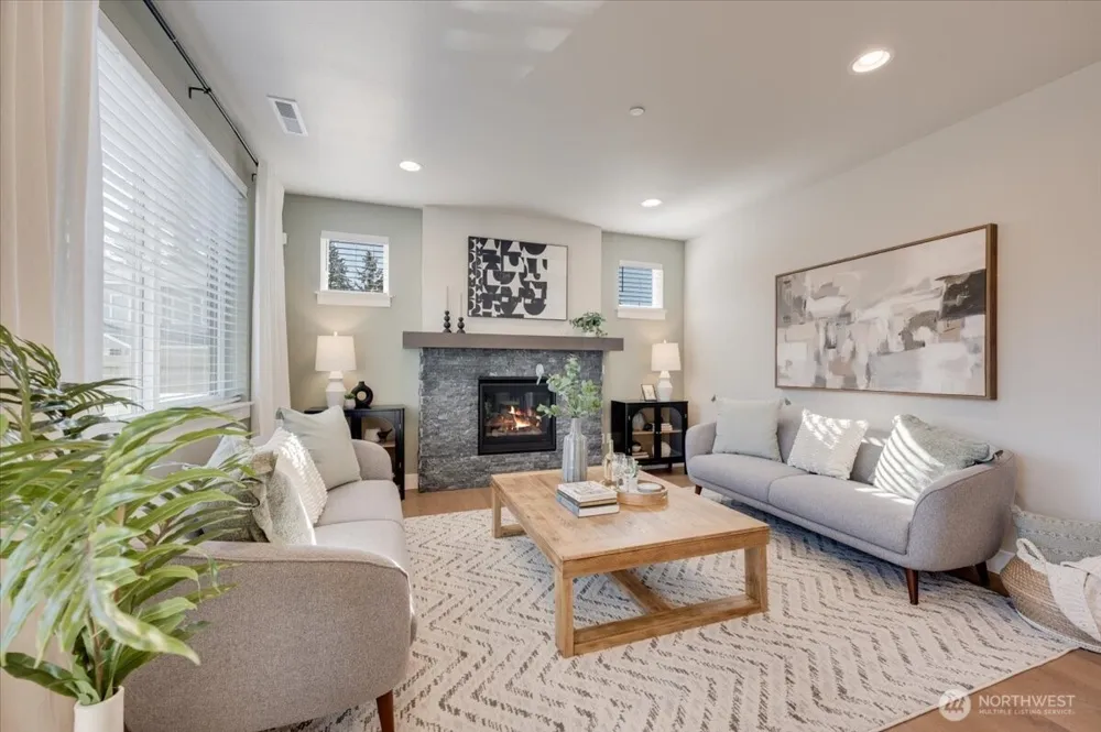 20812 99th Place S Kent, WA 98031