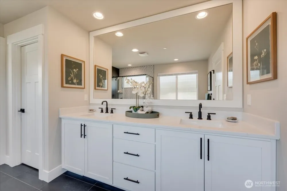 20812 99th Place S Kent, WA 98031