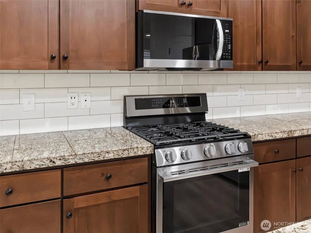 291 34th Court Ridgefield, WA 98642