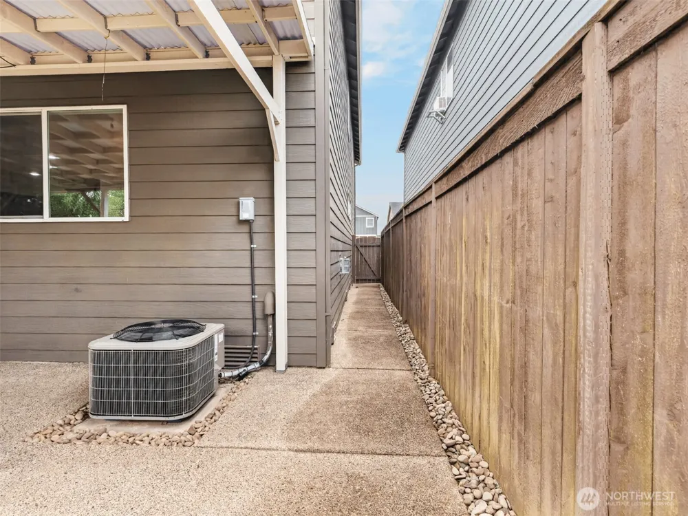 291 34th Court Ridgefield, WA 98642