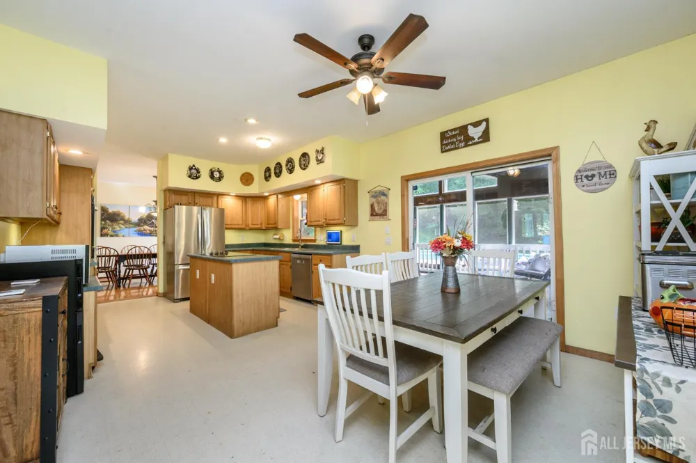 34 Highland Avenue Green, NJ 07821