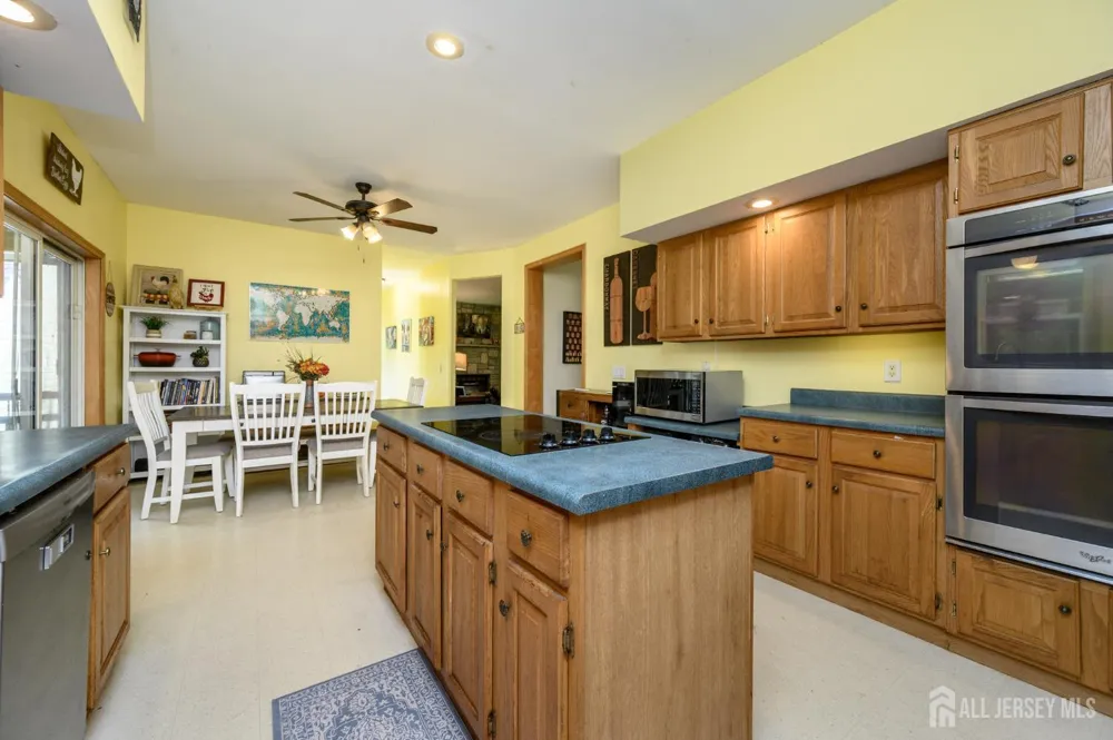 34 Highland Avenue Green, NJ 07821