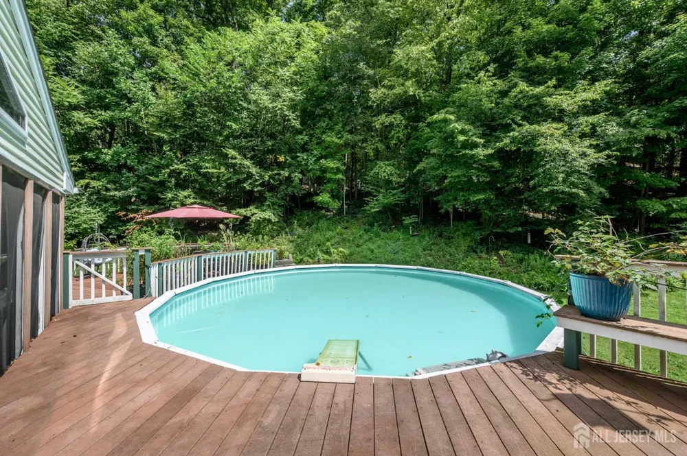 34 Highland Avenue Green, NJ 07821