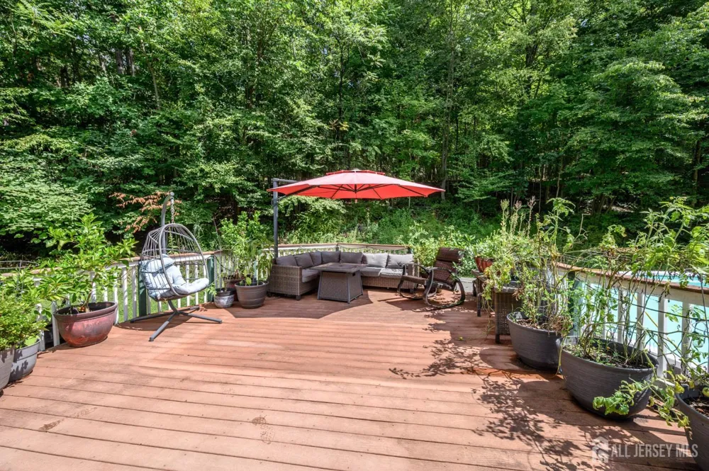 34 Highland Avenue Green, NJ 07821
