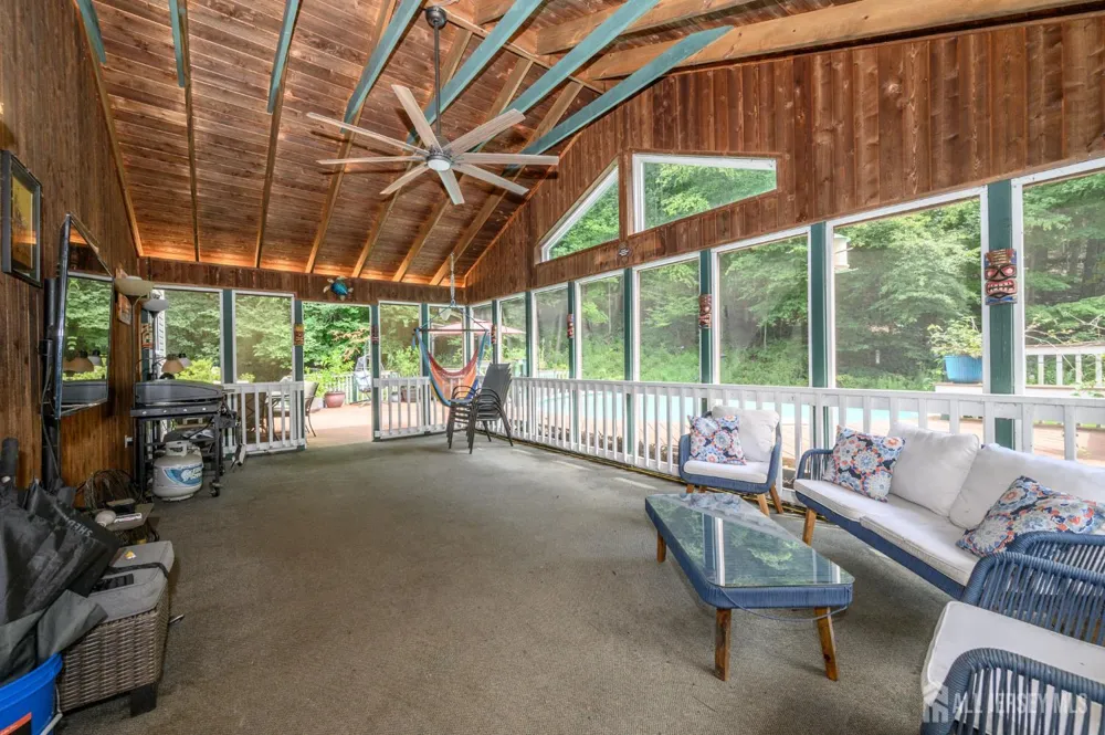34 Highland Avenue Green, NJ 07821