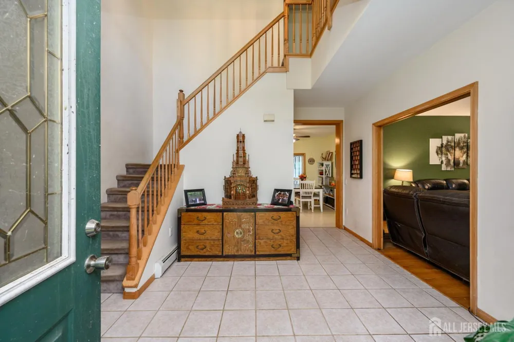 34 Highland Avenue Green, NJ 07821