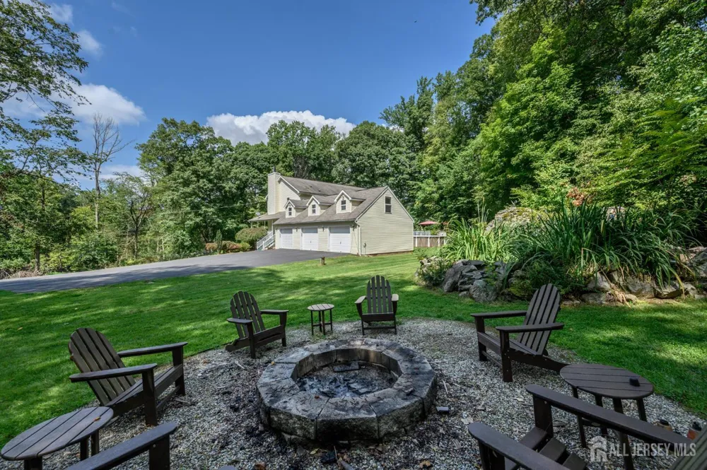 34 Highland Avenue Green, NJ 07821