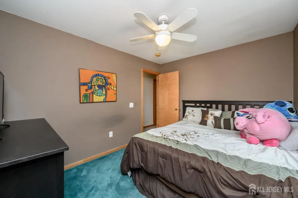 34 Highland Avenue Green, NJ 07821