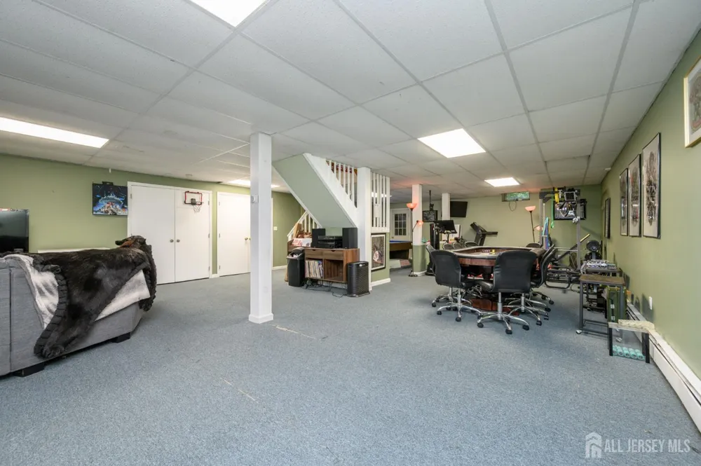 34 Highland Avenue Green, NJ 07821