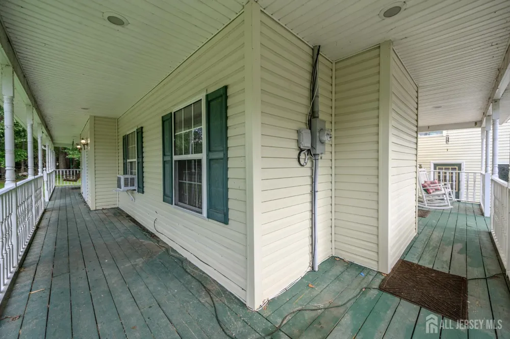 34 Highland Avenue Green, NJ 07821