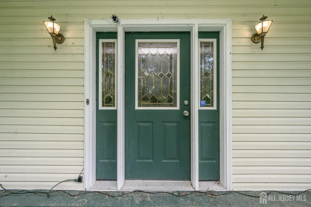 34 Highland Avenue Green, NJ 07821