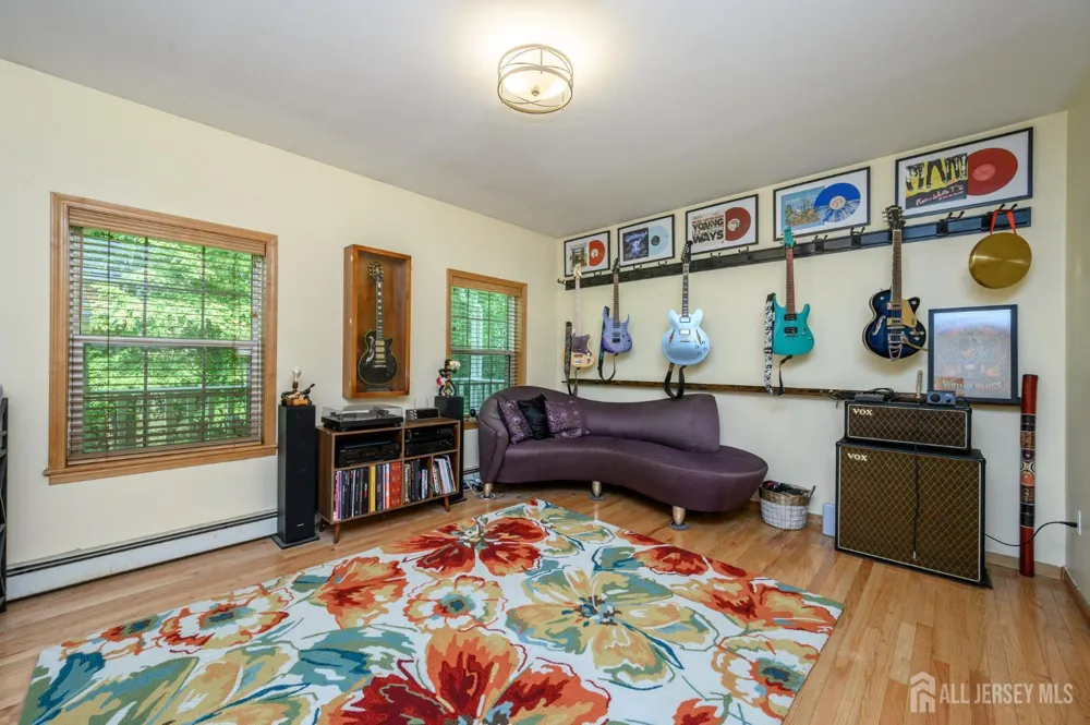 34 Highland Avenue Green, NJ 07821
