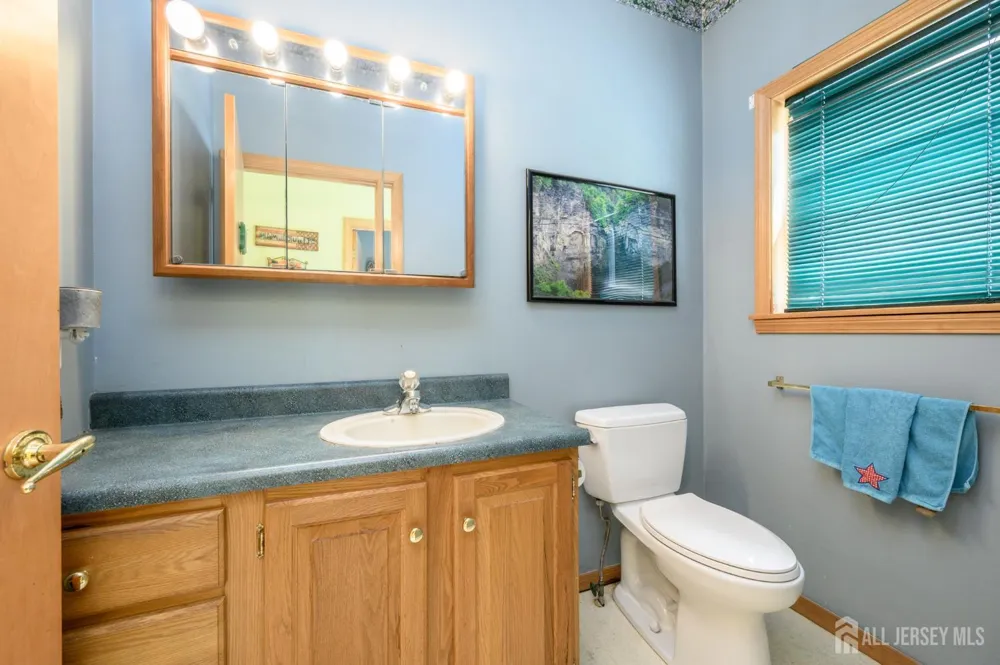 34 Highland Avenue Green, NJ 07821
