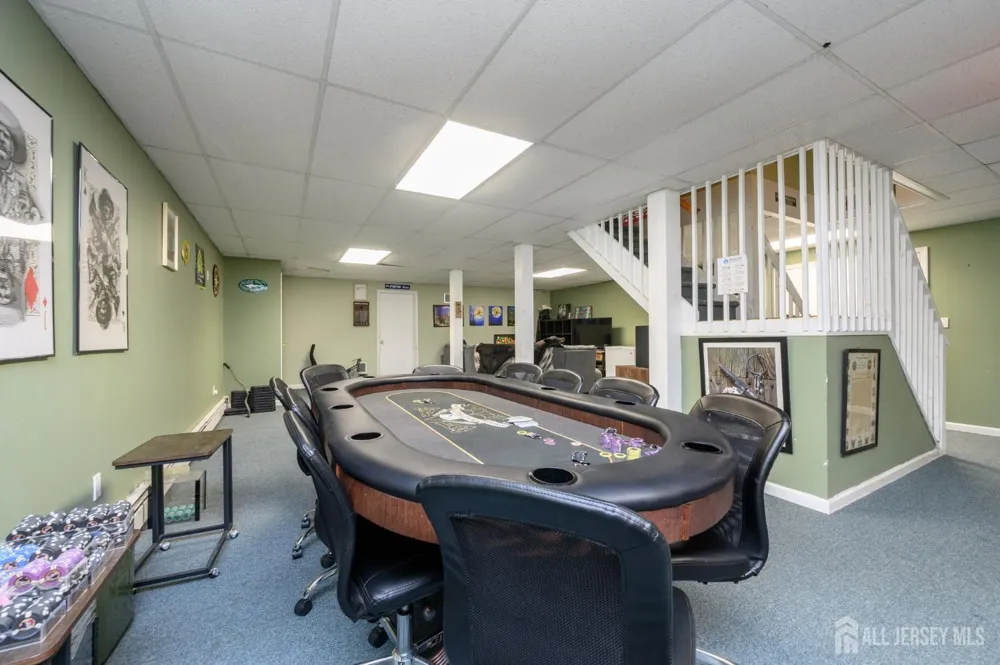 34 Highland Avenue Green, NJ 07821