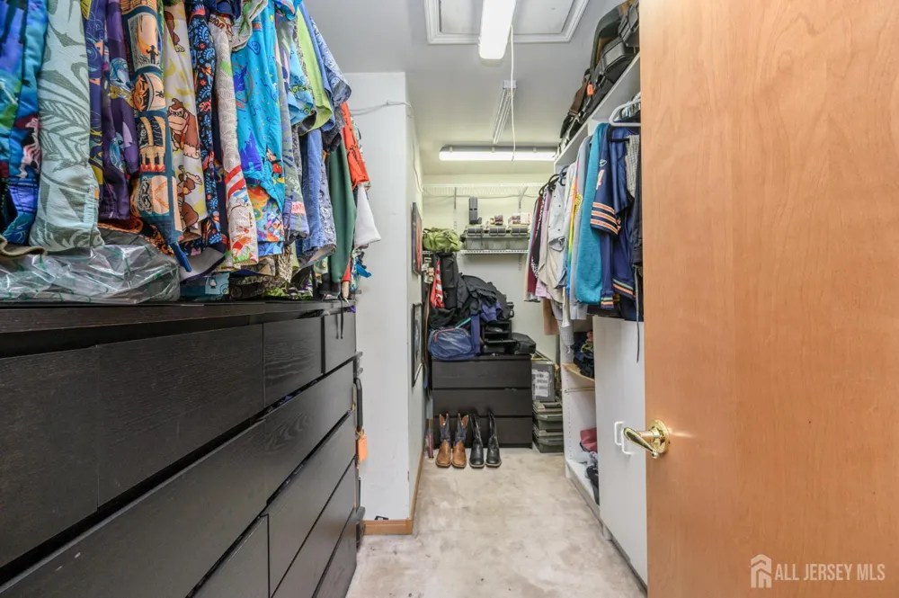 34 Highland Avenue Green, NJ 07821