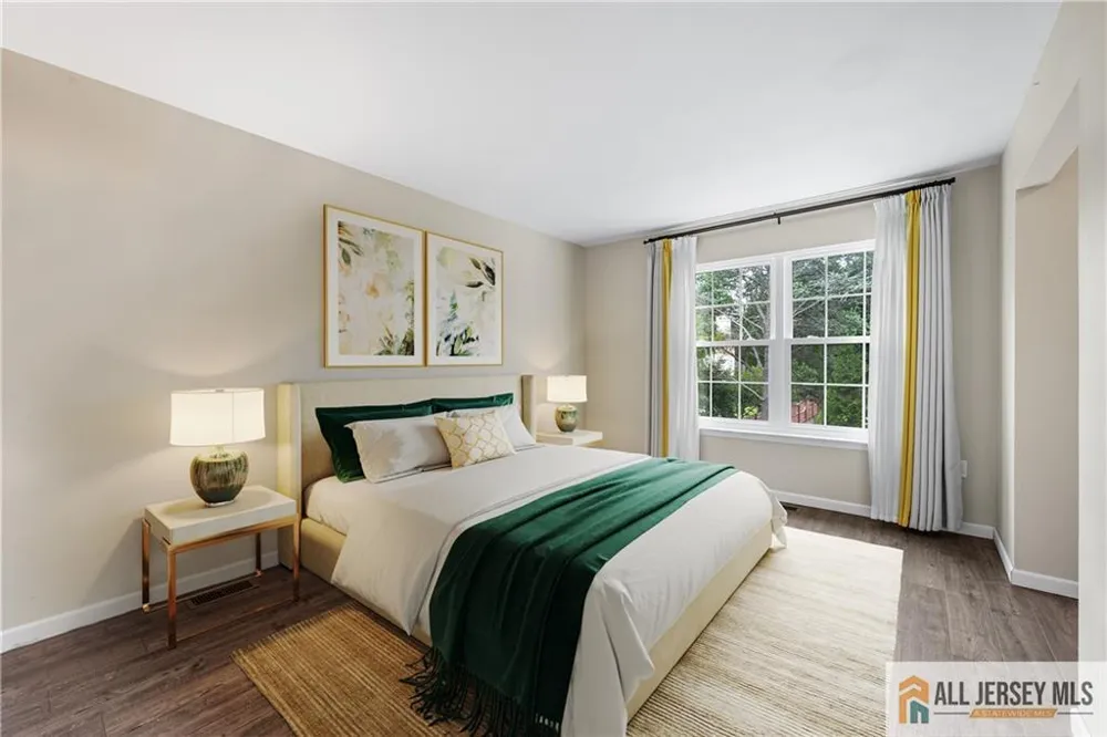 11 Canterbury Circle Franklin, NJ 08873