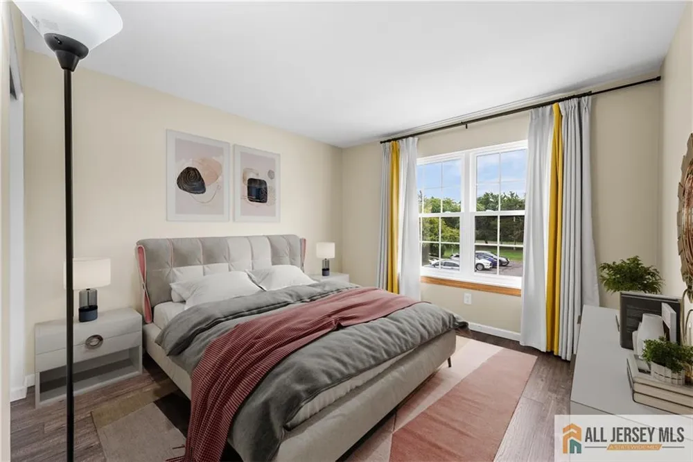11 Canterbury Circle Franklin, NJ 08873