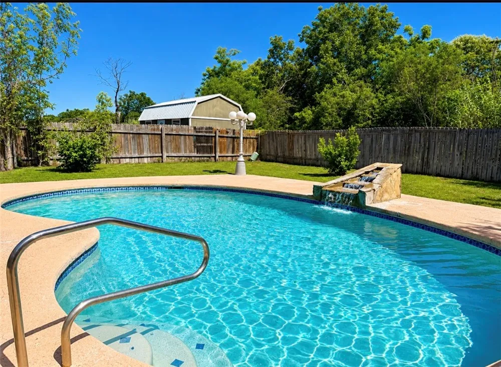 1245 Carlos Trail Alice, TX 78332