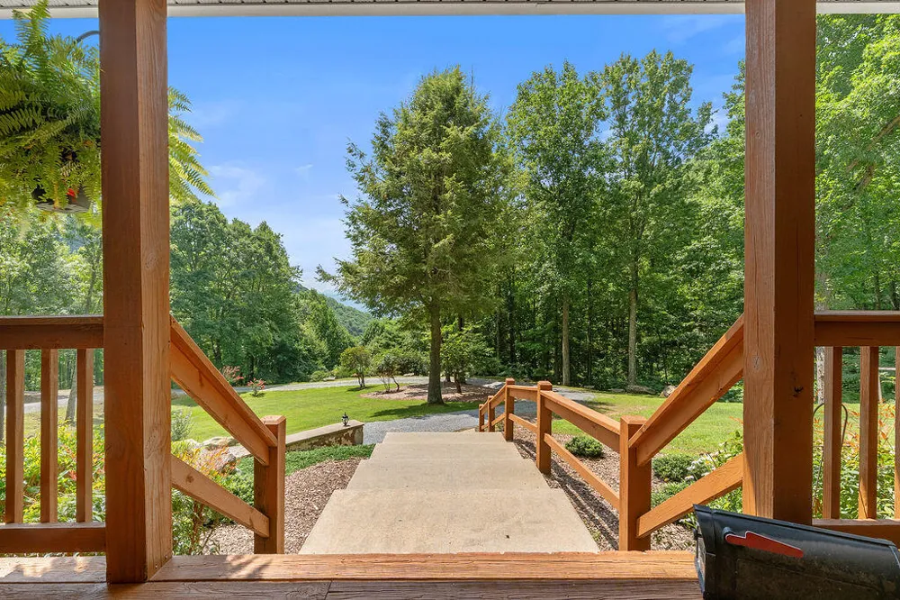 Lakey Creek Road Franklin, NC 28734
