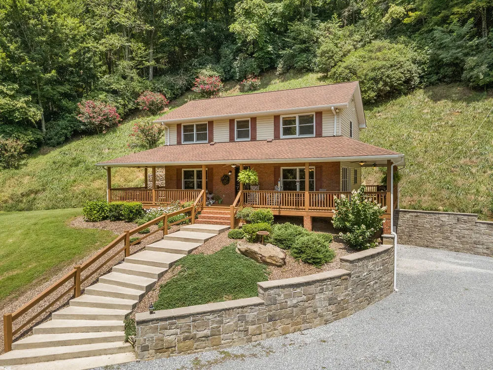 Lakey Creek Road Franklin, NC 28734