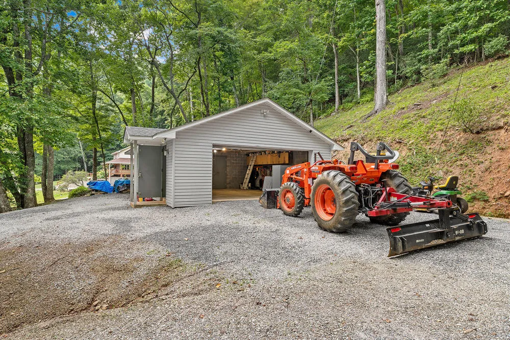 Lakey Creek Road Franklin, NC 28734
