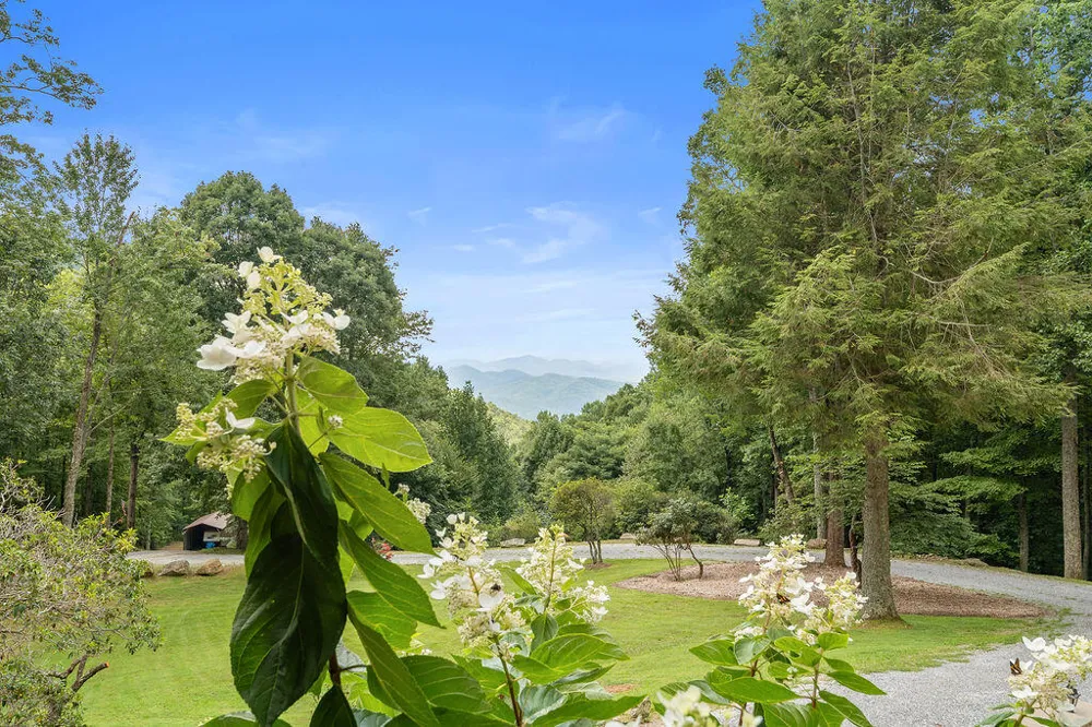 Lakey Creek Road Franklin, NC 28734