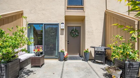 100 Marin Center Drive ##28