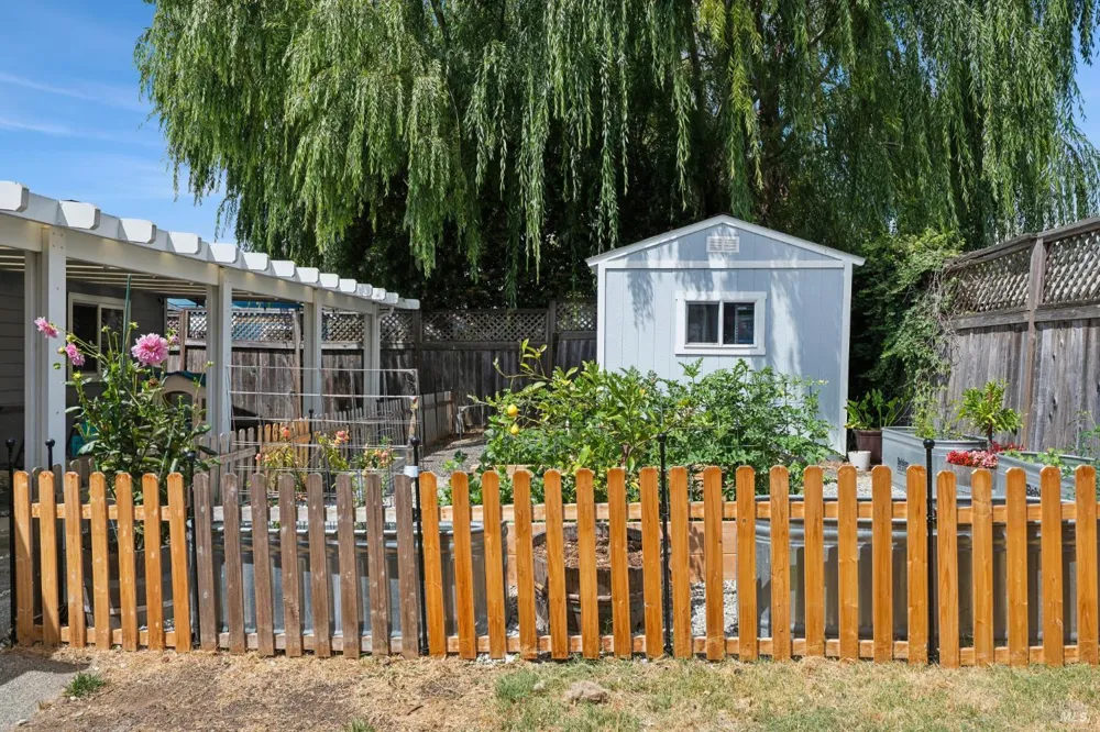 7187 Circle Drive Rohnert Park, CA 94928