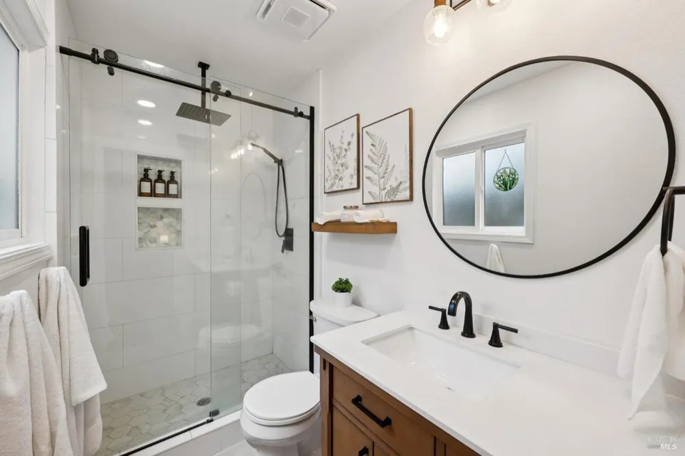 7187 Circle Drive Rohnert Park, CA 94928