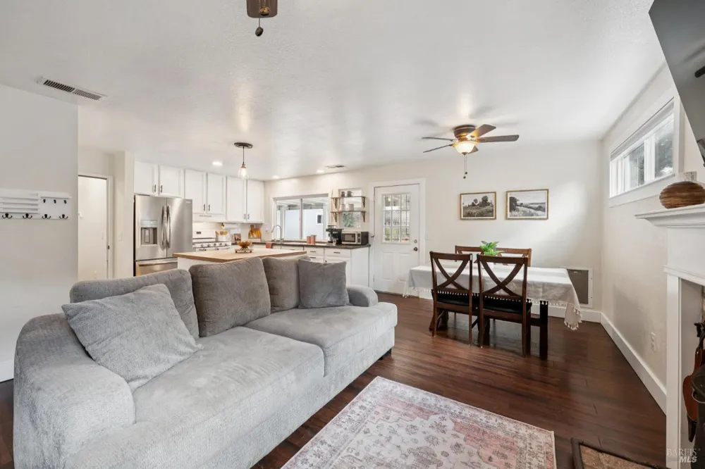 7187 Circle Drive Rohnert Park, CA 94928