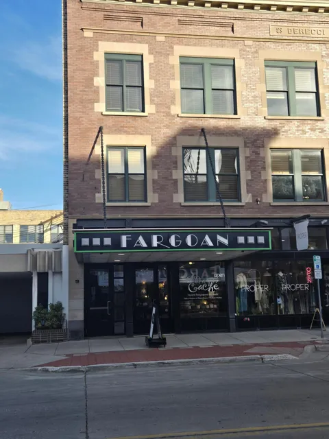 319 Broadway #304