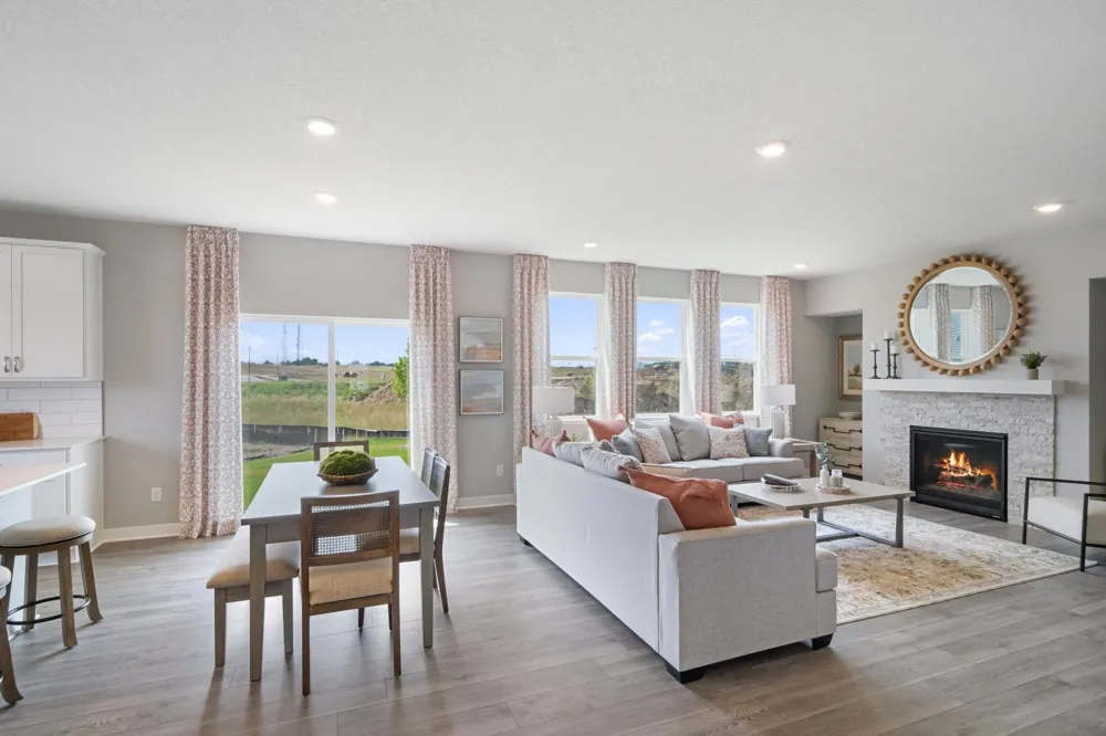 2089 Kestrel Drive Shakopee, MN 55379