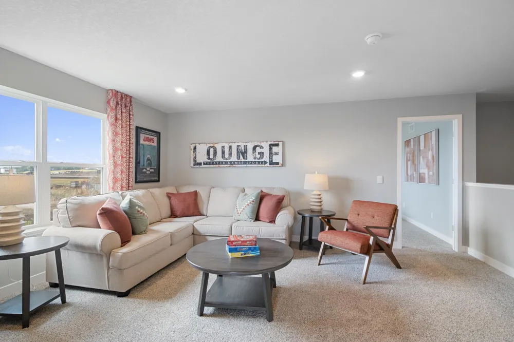2089 Kestrel Drive Shakopee, MN 55379