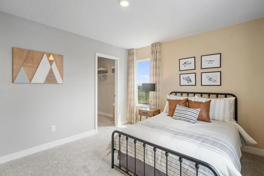 2089 Kestrel Drive Shakopee, MN 55379