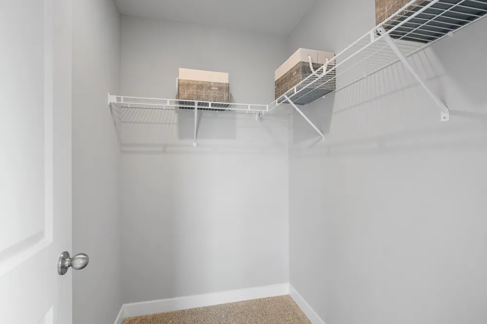 2089 Kestrel Drive Shakopee, MN 55379