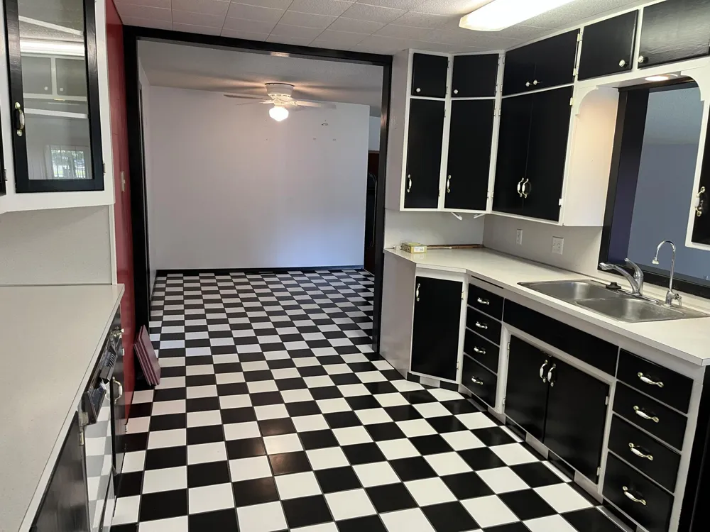 110 S 4th Avenue W Truman, MN 56088