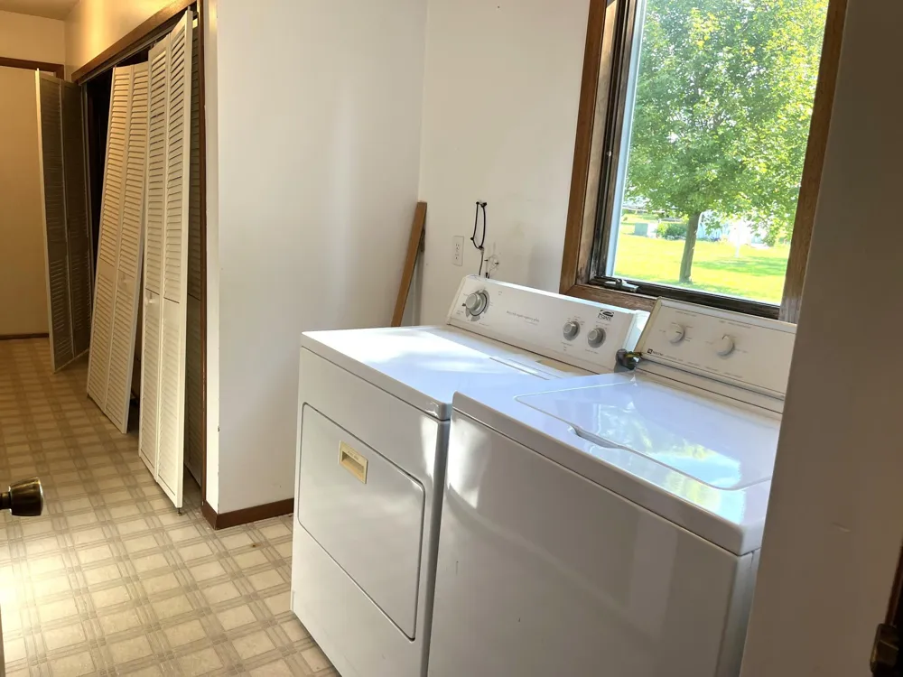 110 S 4th Avenue W Truman, MN 56088