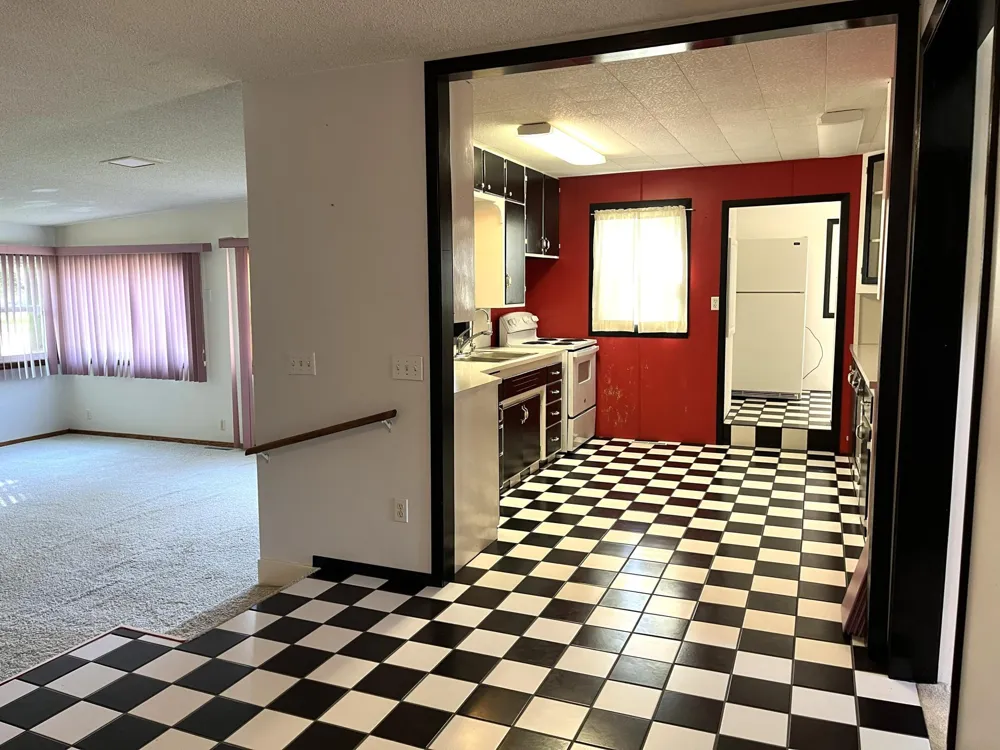110 S 4th Avenue W Truman, MN 56088