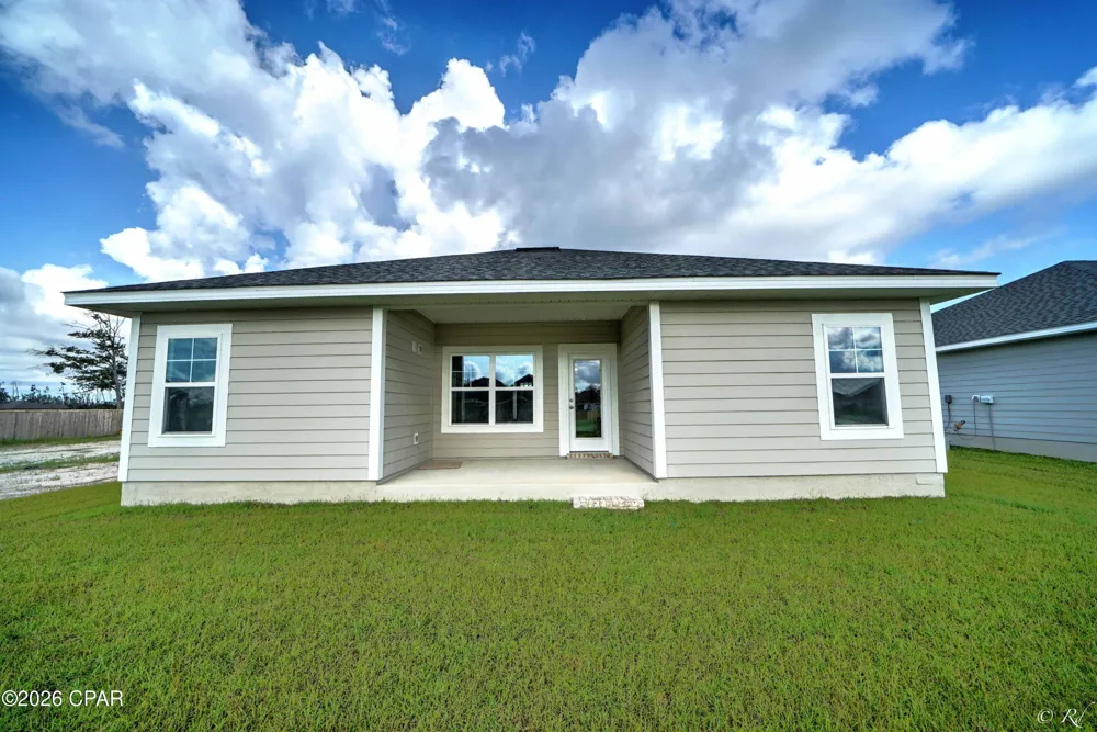 109 Saw Grass Way Panama City, FL 32404