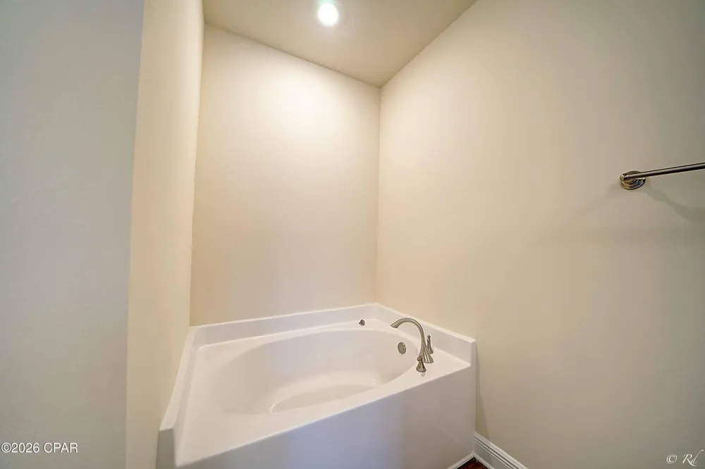 109 Saw Grass Way Panama City, FL 32404