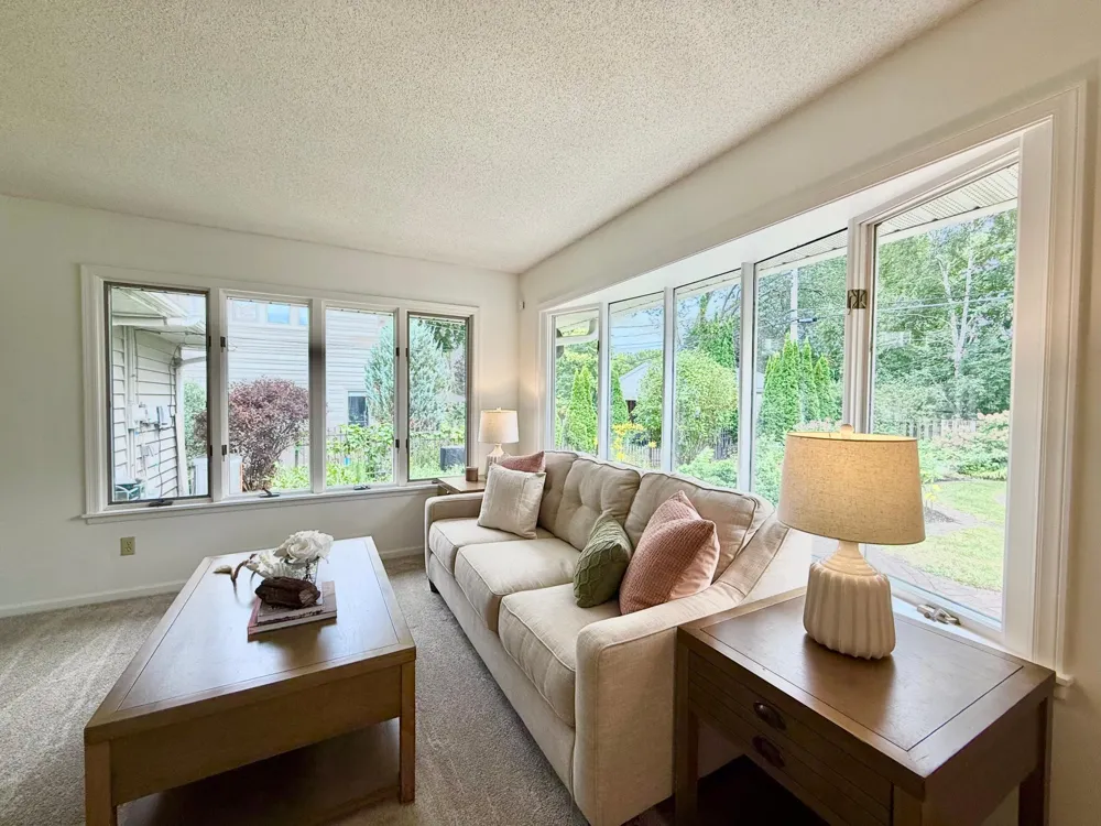 1796 Beechwood Avenue Saint Paul, MN 55116