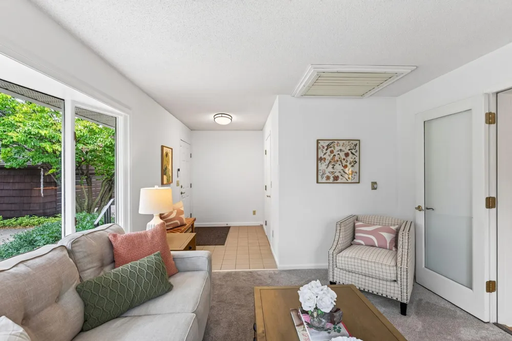 1796 Beechwood Avenue Saint Paul, MN 55116