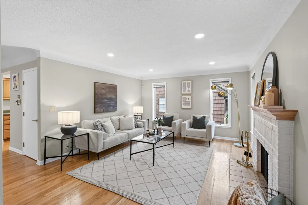 1796 Beechwood Avenue Saint Paul, MN 55116