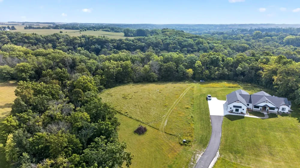 60742 226th Avenue Mantorville, MN 55955
